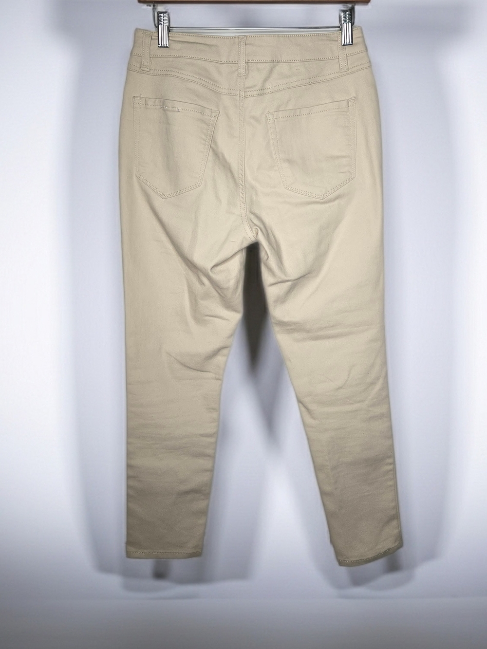 D. Jeans igh-Rise Beige Ankle Jeans - Classic Neutral Slim Fit Size 6. - Picture 4 of 11